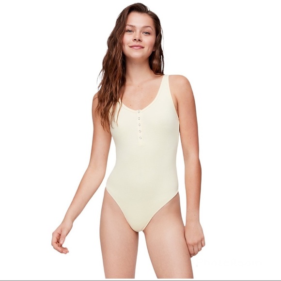 Aritzia Tops - Artizia Sunday Best Nero Bodysuit size S